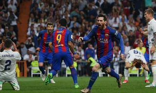 Messi tỏa sáng giúp Barcelona đánh bại Real Madrid.