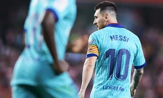 Messi và các đồng đội bất lực trước Granada.
