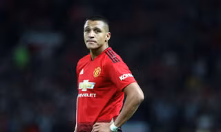 Sanchez vắng mặt trong trận gặp Brighton vì dính chấn thương.