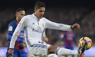 Tư gia của Varane bị trộm viếng thăm khi anh đá Champions League.