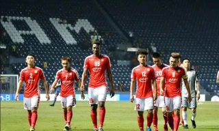 CLB TP.HCM thúc thủ 1-2 trước Buriram United.