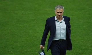 HLV Mourinho lại gây sức ép lên M.U.