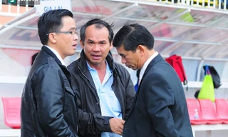 Bầu Đức họp khẩn khi HAGL thua liểng xiểng.