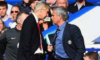 Mourinho lại chơi trò tâm lý chiến với Wenger.