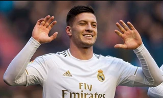 Luka Jovic có thể phải đi tù vì trốn cách ly để đi tiệc tùng.