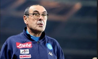 Chelsea chưa thể sở hữu HLV Sarri.
