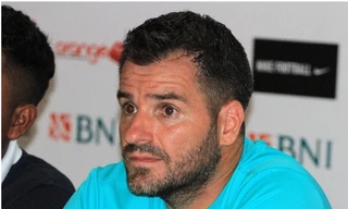 Simon McMenemy chính thức trở thành HLV trưởng Indonesia.