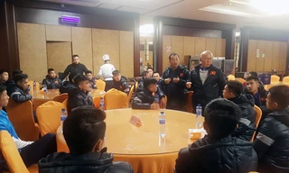 HLV Park Hang-seo ra chỉ thị đầu tiên cho các học trò.