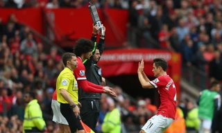 Marouane Fellaini và Ander Herrera nằm trong danh sách được M.U gia hạn.