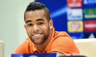 Jiansu Suning đã có Alex Teixeira với giá kỷ lục.