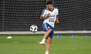 Tiền vệ Manuel Lanzini 
