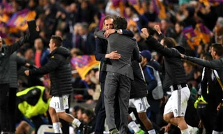 HLV Allegri hết lời khen ngợi hàng thủ Juventus.