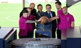 Mascherano từ chối lời mời hấp dẫn từ Trung Quốc.