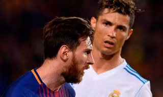 Messi qua mặt Ronaldo về khả năng kiếm tiền trong năm qua.