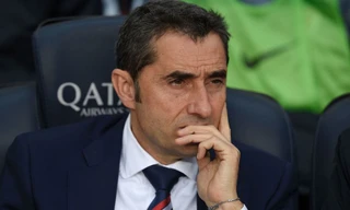 HLV Valverde đã yêu cầu Barcelona “nổ 3 bom tấn”.