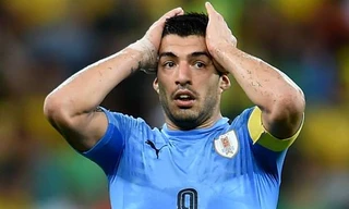 Suarez sẽ không thể cùng ĐT Uruguay tham dự trận đấu với Mexico vì chấn thương.
