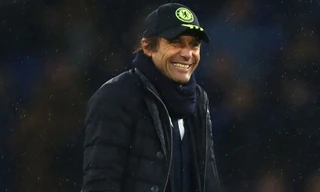 HLV Conte lo lắng cho tương lai của mình.