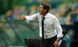 HLV Rudi Garica của Lyon.