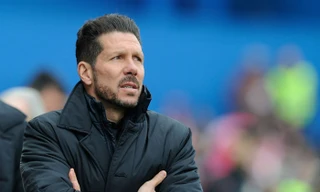 HLV Simeone nổ tưng bừng khi Atletico vô địch Europa League.