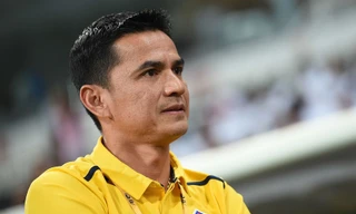 HLV Kiatisak sang châu Âu làm việc?