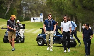 Bale được cho là dính chấn thương khi chơi golf.