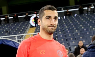 Mkhitaryan tiếp tục bị HLV Mourinho cho ra rìa.