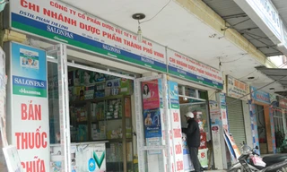Thuốc cấm vẫn bán công khai