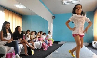 Công nghệ đào tạo hoa hậu của Venezuela, Ấn Độ, Nhật Bản