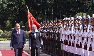 Chủ tịch nước chủ trì Lễ đón Tổng thống Cộng hòa Singapore