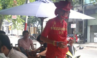 Những cách bán vé số kỳ dị ở Sài Gòn