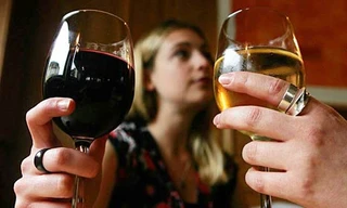 Uống bao nhiêu rượu thì sẽ... phát điên?