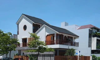 Đường nét kiến trúc nhà cổ Hội an trong căn biệt thự hiện đại