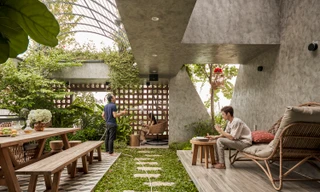 Chiêm ngưỡng căn nhà mang cả vườn nhiệt đới lên sân thượng