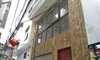 Nhà riêng lẻ trong ngõ quay đầu giảm mạnh