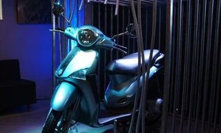 Piaggio thanh minh về việc thiếu xe cho khách