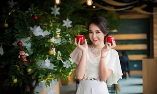 Á hậu Thụy Vân lộng lẫy, kiêu sa đêm Giáng sinh