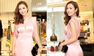 Jennifer Phạm mặc váy lụa mỏng manh, khoe ba vòng nóng bỏng