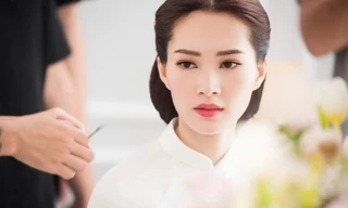 Khoảnh khắc đẹp tinh khôi của Hoa hậu Thu Thảo trong lễ đính hôn