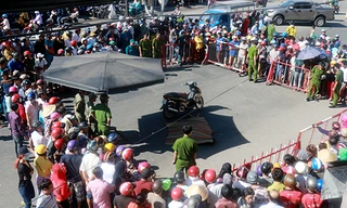 Nam thanh niên bị bắn tử vong giữa quốc lộ. Ảnh: VnExpress