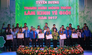 Tuyên dương 17 thanh niên điển hình trong sản xuất, kinh doanh tại địa bàn nông thôn.