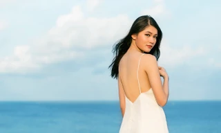 Á hậu Thuỳ Dung quảng bá đảo Phú Quý ở Hoa hậu Quốc tế 2017