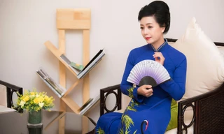 NSƯT Chiều Xuân diện áo dài, đẹp ngỡ ngàng ở tuổi 50