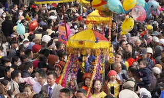 Độc đáo lễ hội rước hơn 200 cụ già lên miếu làm lễ mừng thọ