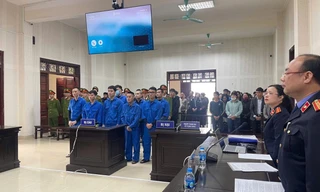 Tuyên án 14 đối tượng trong đường dây lưu hành tiền giả 