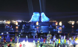 Kỳ quan bừng sáng trong đêm hội Carnaval Hạ Long