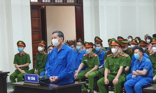 Báo chí bị hạn chế tại phiên xét xử cựu Chủ tịch UBND TP Hạ Long 