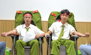 Chủ Nhật Đỏ tại 'lò luyện' phòng chống khủng bố đầu tiên của Việt Nam