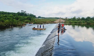 Vụ 7 học sinh bị lũ cuốn ở Quảng Ninh: Huy động hơn 1.000 người tìm kiếm nạn nhân mất tích