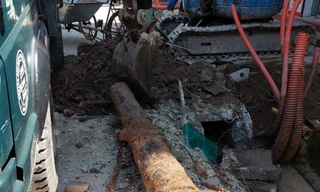 Phát hiện súng thần công trong lúc đào cống