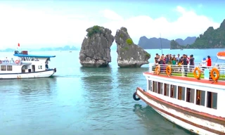 Cấp bách bảo vệ hòn Trống Mái ở vịnh Hạ Long nguy cơ đổ sập